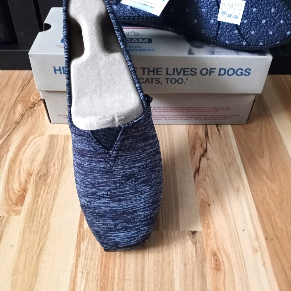 Bobs From Skechers Womens Plush Express Yourself
